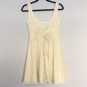 NWT Cream Lace Dress With Bow Back